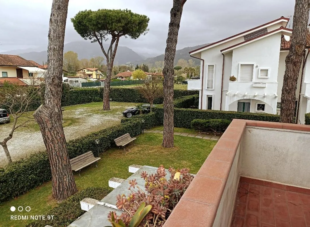 Apartment Comodo Appartamento Versilia Massa  Italy
