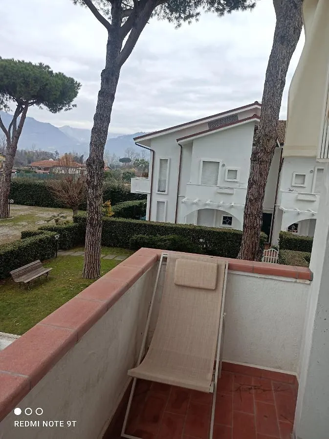 Comodo Appartamento Versilia Massa  Massa (Tuscany)